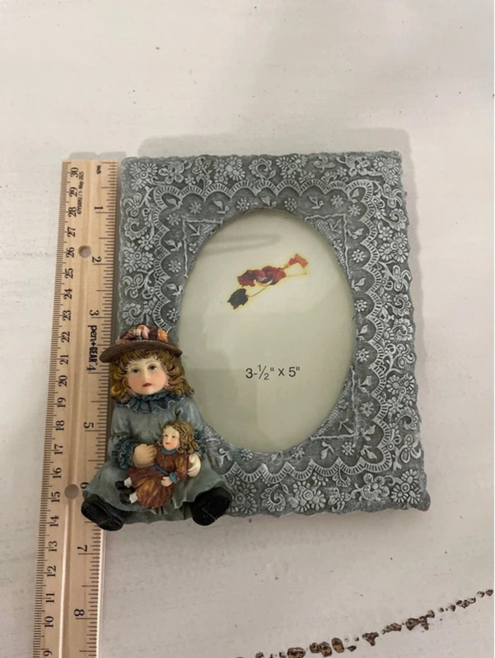 Victorian Style Picture Frame - Picture 4 of 5